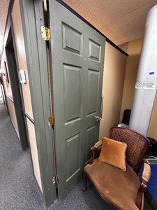 lot 220 image: Interior Door Measuring 32 X 80