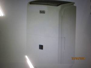 BLACKDECKER 50-Pint Portable Dehum...