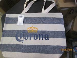 new corona striped beach tote zippe...