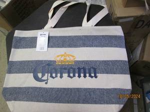new corona striped beach tote zippe...