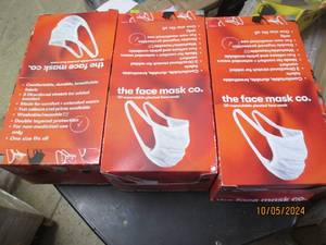 3 packages of the face mask company...