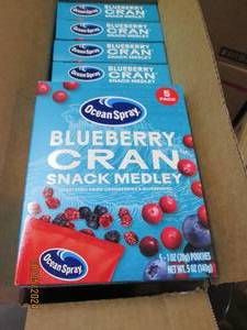 5 boxes of ocean spray bluberry cra...