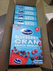 5 boxes of ocean spray bluberry cra...