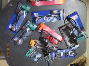 lot of 10 new reading glasses...