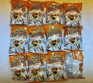 SSS. 12x 3oz Cheetos Cheddar Pretzels