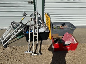 lot 71 image: Misc Drywall  other tools  Texture Sprayer  Stilts etc