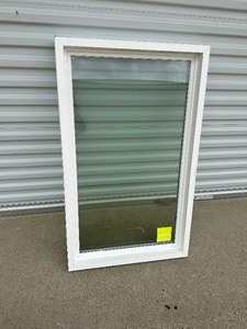 lot 92 image: Unused Picture Window #3 25 12 x 42 14