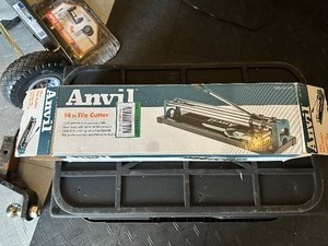 lot 100 image: Anvil Tile Cutter - complete