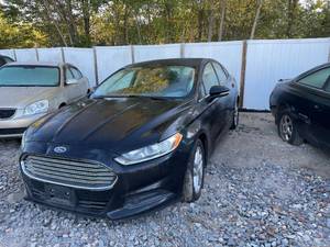 lot 17A image: 2014 Ford Fusion SE - 2 OWNERS