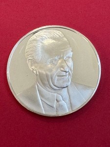 lot 63 image: Postmasters of America Presidential Memorial Issued Aug 27, 1973 - Sterling
