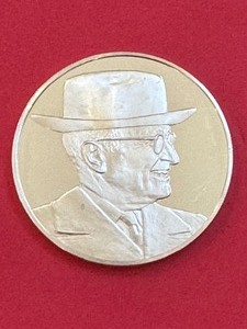 lot 78 image: Postmasters of America Presidential Memorial Issued May 6,1973 - Sterling