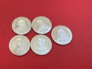 lot 110 image: Lot of Five Franklin Mint Member Sterling Coins