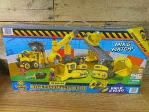 lot 138 image: MEMBERS MARK TAKE-A-PART MEGA CONSTRUCTION SITE, 39-PIECE PLAYSET