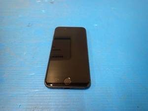 lot 25 image: Apple&nbspiPhone 8 A1863  64GB of storage  Cellular Carrier Unlocked  Includes Charging Cable  Light scratches on screen