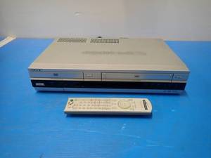 lot 45 image: Sony&nbspSLV-D360p DVD VCR Combo Player  Includes Remote&nbsp