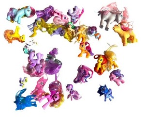 lot 18 image: LOT OF MY LITTLE PONY DOLLS