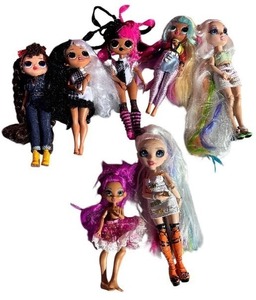 lot 19 image: LOT OF LOL OMG DOLLS