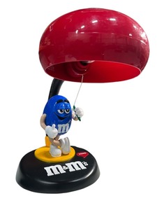 lot 35 image: 90S M&Ms BLUE  ANIMATED TALKING DESK LAMP