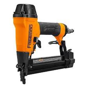 Freeman 2nd Generation Pneumatic 18-Gauge 1-58 in. Narrow Crown Stapler with Metal Belt Hook and 14 in. NPT Air Connector   Customer Returns See Pictures