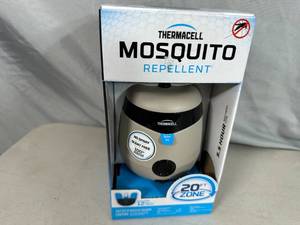 lot 122 image: New Thermacell Mosquito Repellent with 12 Hour Refill