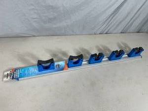 lot 130 image: New Unger Professional Hangup 5 Bracket Tool Organizer
