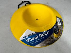 lot 140 image: New Heavy Duty Wheel Dock  Trailer Chock