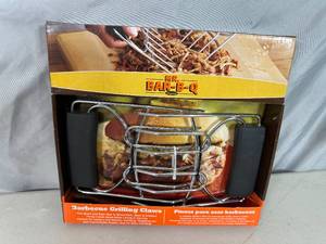 lot 174 image: New Pair of BBQ Grilling Meat Claws