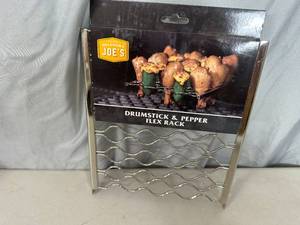 lot 182 image: New Oklahoma Joes Drumstick and Pepper Grilling Rack