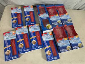 lot 185 image: New Diamond Disposable Steak Knives, Serving Sets, Salad Tongs