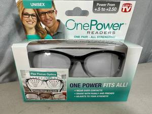 lot 215 image: New Unisex One Power Readers