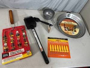 lot 253 image: New BBQ Grilling Accessories