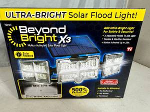 lot 280 image: New Beyond Bright X3 Solar Powered Floodlight