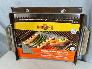 lot 317 image: New Stainless Steel BBQ Grilling Topper Pan