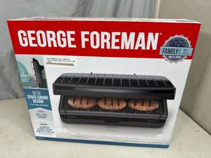 lot 15 image: New George Foreman Family Sized Grill