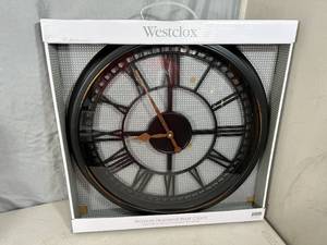 lot 43 image: New Westclox Roman Numeral Wall Clock