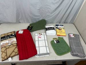 lot 65 image: New Kitchen Towels, Ritz Dusting Cloth, Oven Mitts, and More