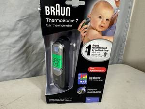 lot 71 image: New Braun ThermoScan 7 Ear Thermometer