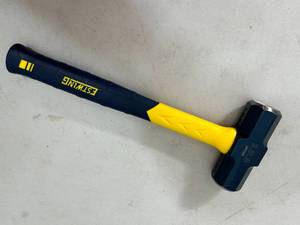 lot 84 image: New Estwing 2.5 lb Engineers Hammer