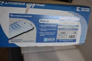 Fluorescent Light Fixture