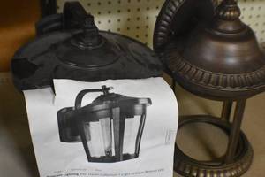 2 exterior lights