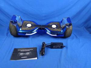lot 134 image: GlareWheel G3 8.5 Hoverboard with Bluetooth Speaker - Blue