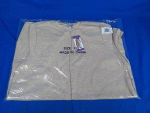 lot 153 image: New Steve Madden Womens Short Sleeve Pullover Cream Sweater Dress. Size XXL
