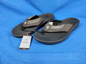 lot 161 image: New Hurley Mens Bubble Cushion Heel Surf Comfort Flip Flops. Size 13