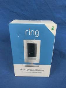 lot 194 image: Ring Stick Up Cam Battery (3rd Generation) Security Camera - White