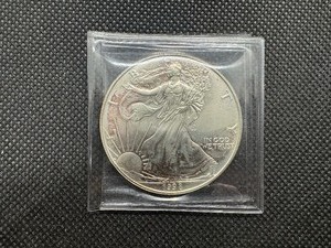 lot 51 image: 1998 Silver American Eagle 1-ounce fine silver