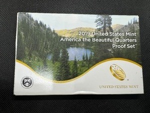 lot 59 image: 2019 United States Mint America the Beautiful Quarter Proof Set