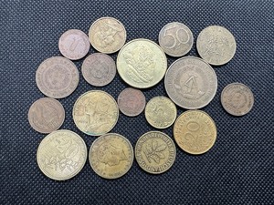 lot 79 image: 17 Mixed Older Date Foreign Coins
