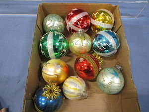 lot 18 image: W. German Blown Glass Ornaments