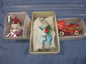 lot 41 image: Dept 56 Mercury Glass Ornaments