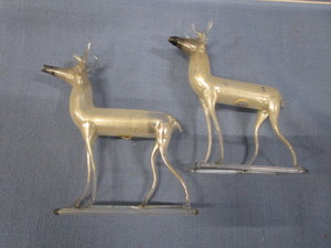 lot 58 image: Fragile Blown Glass Deer -German